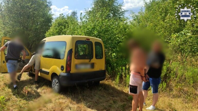 Ukradł samochód, a następnie pojechał nim na rozboje
