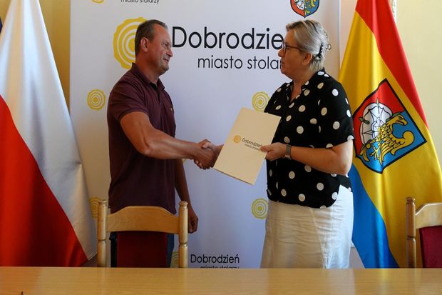 Remont dróg gminnych w Dobrodzieniu